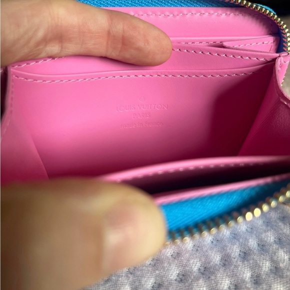 Louis Vuitton limited edition wallet - Picture 6 of 8